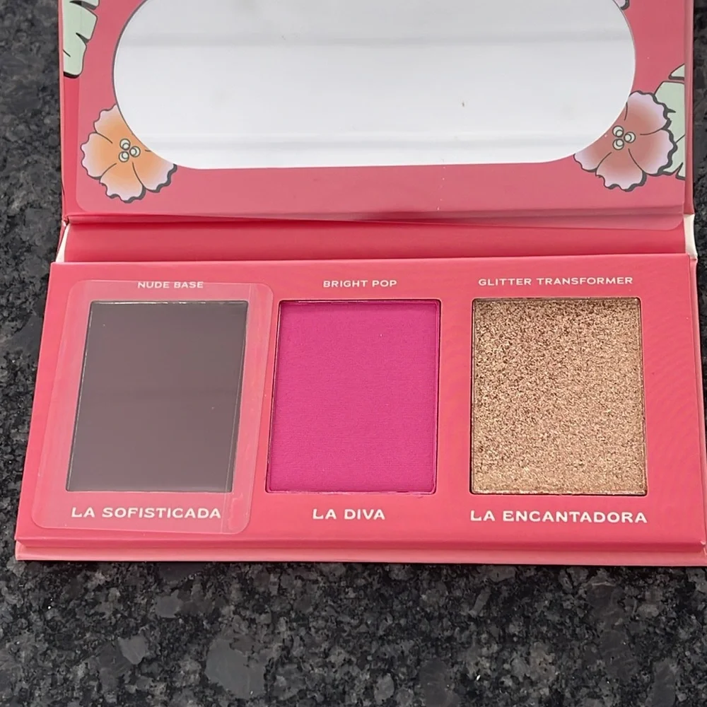 Alamar Viva Las Cheeks Cheek Palette Dark/Rich base, blush & glitter transformer